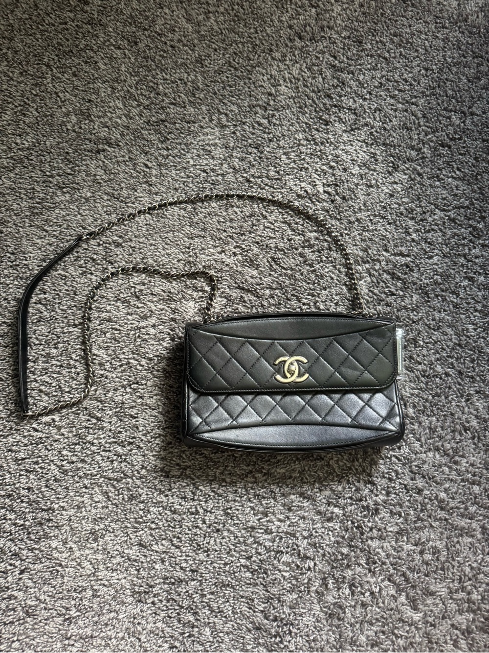 Rare Vintage CHANEL Black Quilted Lambskin Flap Shoulder Bag – 2 Series